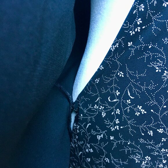 Talbots Women’s Wrap Style Blouse/Top Surplice Neck Floral 3/4 Sleeves (Sz Lg) - Picture 9 of 16